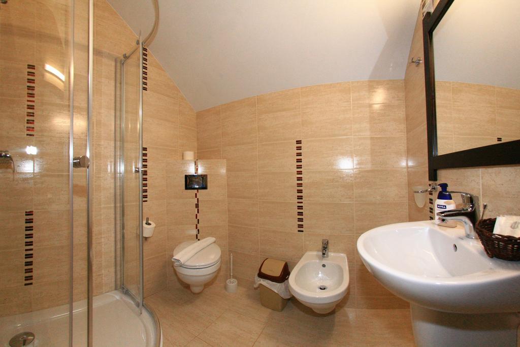 Pensiunea Casa Elvira Vama  Oda fotoğraf